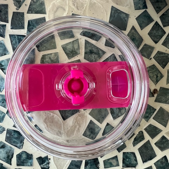 Stanley FLAMINGO 40oz Tumbler - Picture 5 of 9